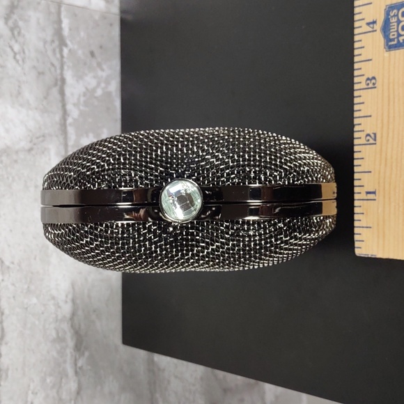 Unique Metal Heart Shaped Clutch Bag - Picture 14 of 14